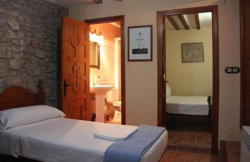 Vilafranca Ski Chalet | Highly Rated Casa Rústica with Mountain Views in Villafranca