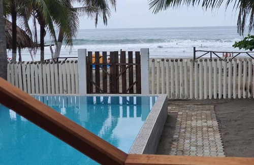 Puerto Arista House | Beachfront Casa Rústica in Sofía with Pool and Ocean Views