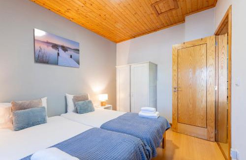 Seia House | Cozy Casa Rústica T2 with Kitchen & Fireplace in Seia