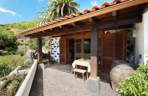 Agulo House | Pet-Friendly Casa Rural Medina 2: Ideal Family Retreat