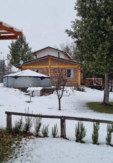 Lago Puelo Apartment | Casa Radal: Guest Rated 9.8 with Breakfast & Family Comfort