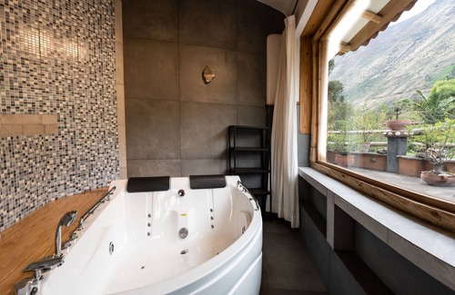 Calca House | Discover Casa Raiz: A 4-Star Retreat in Calca