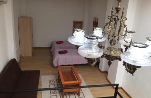 Alcaniz House | Family-Friendly Casa Ramon y Cajal Alcañiz with Breakfast
