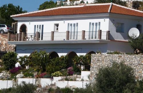 Competa Villa | Discover Casa Ranui: Family-Friendly with Pool & 9.8 Rating