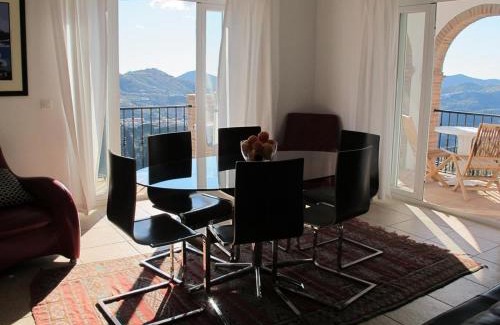 Competa Villa | Discover Casa Ranui: Family-Friendly with Pool & 9.8 Rating