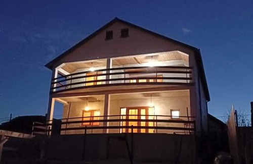 Sarichioi House | Exceptional Casa Rasaritul Soarelui Sarichioi for Families