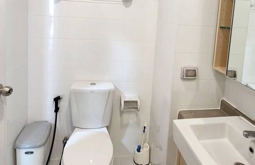 Thon Buri Apartment | Stay at Casa Ratchada Ratchaphruek: Pool & Breakfast Included
