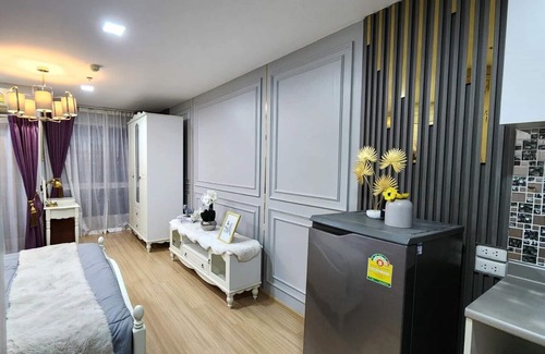 Thon Buri Apartment | Stay at Casa Ratchada Ratchaphruek: Pool & Breakfast Included
