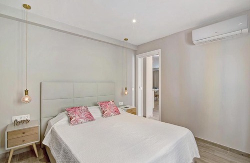 Se House | Discover Casa Rebelo da Silva: 4-Star Family-Friendly Retreat