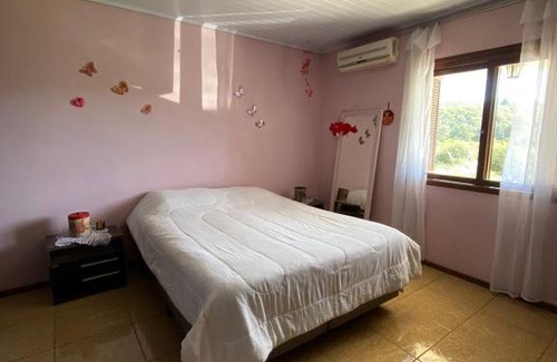Santana do Livramento House | Discover Casa Refúgio: Pet-Friendly Retreat with Pool