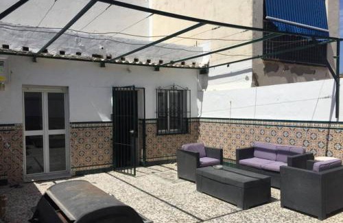 Cerro del Aguila House | Pet-Friendly Casa Reformada with Terrace and Free WiFi