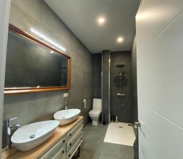 Cerro del Aguila House | Pet-Friendly Casa Reformada with Terrace and Free WiFi