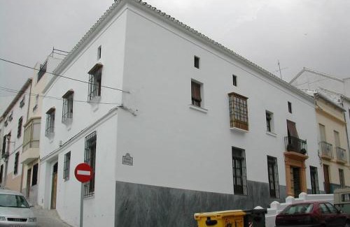 Baena House | Historic CASA REHABILITADA SIGLO XVIII with Pool & Kitchen