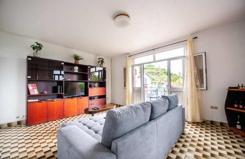 Arco de Sao Jorge House | Pet-Friendly Casa Reizinho with Oceanfront Views