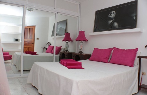 Municipality of Playa House | Relax in Comfort at Casa Relax Havana with Spa & Dining