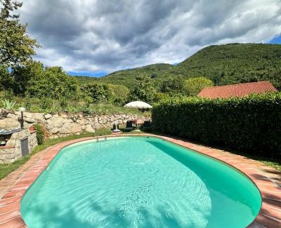 Arcidosso House | Relax at Casa Renata: Oceanfront, Pet-Friendly Retreat