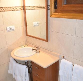 Requias Apartment | Family-Friendly Casa Requias - Guest Rated 9.6/10