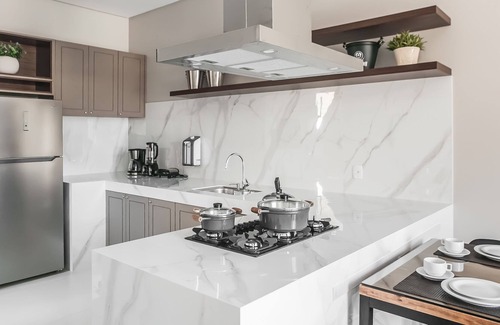 Nova Esperanca House | Relax at Casa Requinte with Pool and Spa Amenities