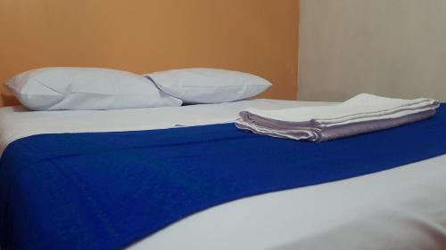 Del Cerrillo House | Eco-Friendly Casa Rincón: Family-Ready with Breakfast Included