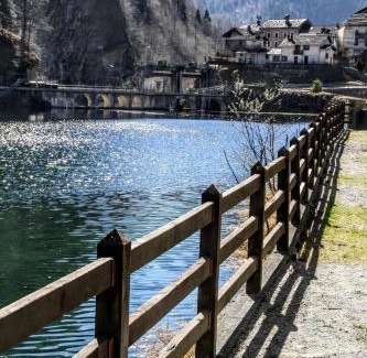 Rimasco Apartment | Pet-Friendly Casa Rimasco: Rated 9/10 for Family Comfort