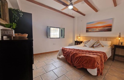 Lubrin House | Pet-Friendly Oceanfront Cottage with Pool and Great Reviews