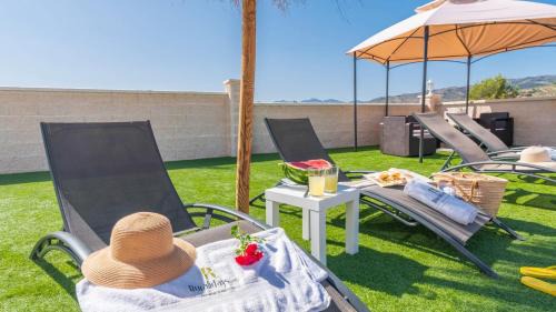 Tolox Villa | Delightful Casa Rio Grande 2 Tolox with Pool & Kids' Fun