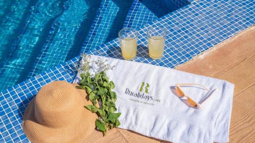 Tolox Villa | Delightful Casa Rio Grande 2 Tolox with Pool & Kids' Fun