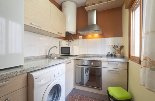 Quentar House | Serene Stay at Casa Rio Quentar Sierra Nevada with Breakfast