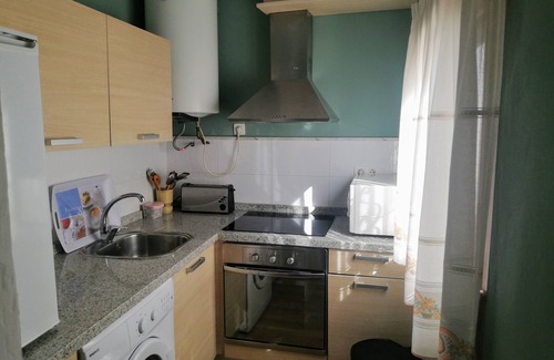 Quentar House | Serene Stay at Casa Rio Quentar Sierra Nevada with Breakfast
