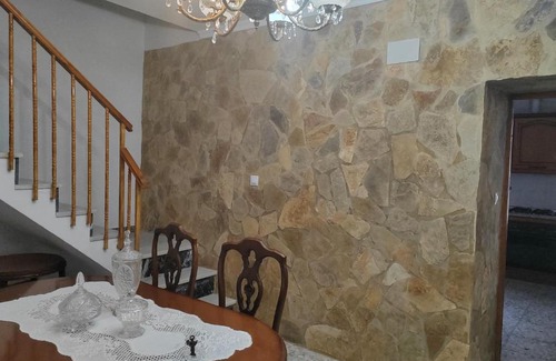 Canete la Real House | Family-Friendly Escape at Casa RISAN - Rated 9/10 by Guests