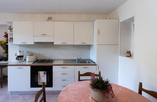 Vesio Apartment | Family-Friendly Retreat at Casa Rita - Pet Inclusive Stay