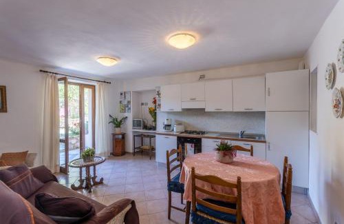 Vesio Apartment | Family-Friendly Retreat at Casa Rita - Pet Inclusive Stay