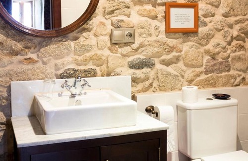 Monterroso House | Elegant Casa Roán: Top Amenities & Guest Rated 9.4/10