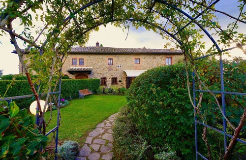 Castelnuovo Berardenga Apartment | Casa Rossella: Romantic Retreat with Pool in Chianti