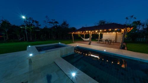 La Fortuna House | Unforgettable Oceanfront Retreat at Casa Roble Fortuna