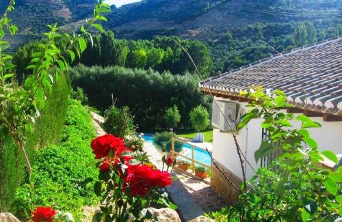 Castril Apartment | Cozy Casa Rocío: Pet-Friendly with Oceanfront Views