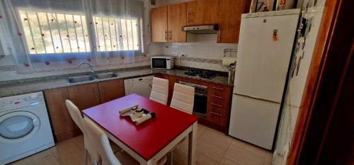 Roda de Bara House | Unwind at Casa Roda de Bará & Spa - Rated 10/10 with Breakfast