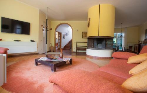 Polverigi Villa | Inviting Casa Roda: Villa with Pool and Ocean View in Ancona