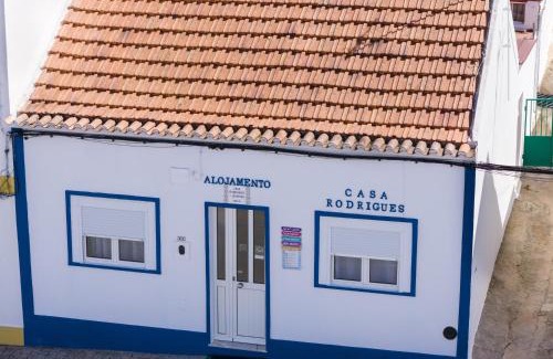 Santiago do Cacem House | Pet-Friendly Retreat at Casa Rodrigues, Rated 9.2/10