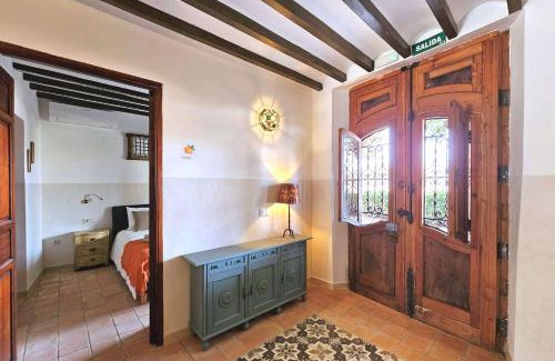 Pinoso Bed & Breakfast | Relax at Casa Rodriguillo with Oceanfront Views & Pool