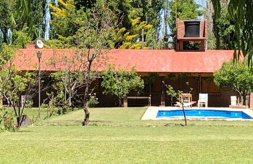 San Rafael House | Casa Rogelio: Family-Friendly Retreat with Pool Access