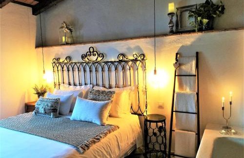 Jimena de la Frontera House | Elegant Casa Romántica with Private Sauna & Spa Retreat