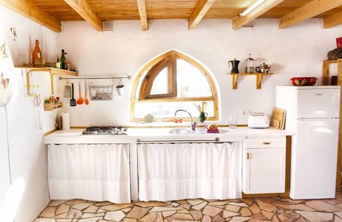 Tuineje House | Pet-Friendly Casa Romántica Fuego: Oceanfront Retreat