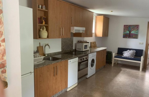 Carcacia Cottage | Quaint CASA ROMEO: Experience Galician Architecture & Spa
