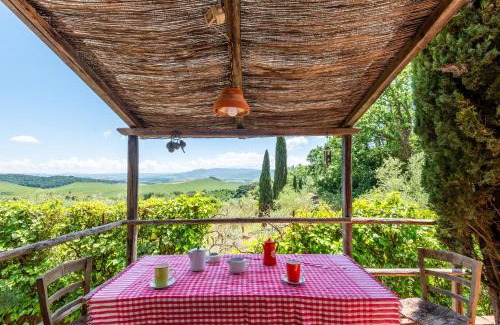 Murlo Apartment | Discover Casa Rosa in Murlo: Family-Friendly Pool Retreat