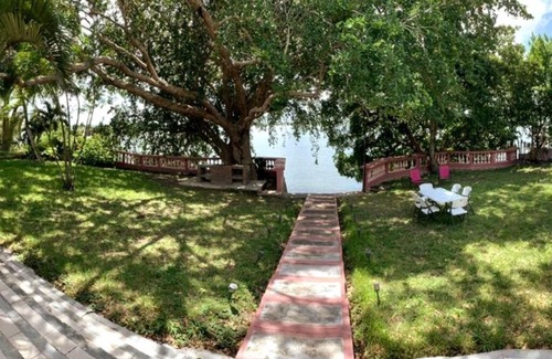 Chetumal House | Casa Rosa Bacalar: Private Beach & Oceanfront Bliss