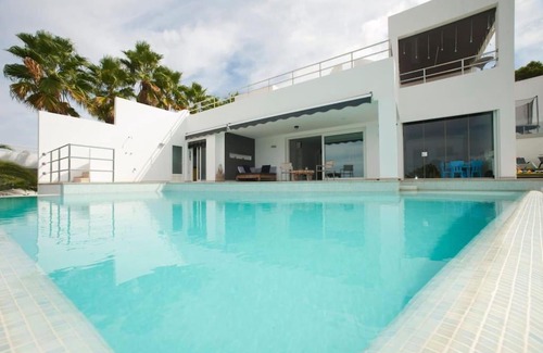 Cala Comte Villa | Seaside Escape at Casa Rosa de los Vientos - 4-Star Rated