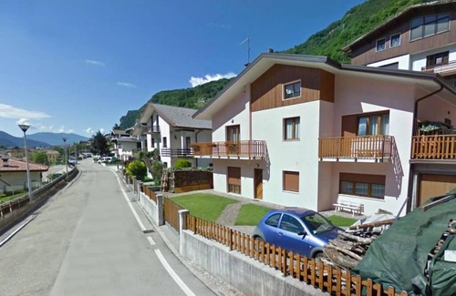 Longarone Apartment | Welcoming Casa Rosa: Guest Rated 9.3 with Breakfast & More