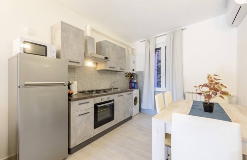 San Lorenzo della Costa Apartment | Relax at Pink House Three with Ocean Views & Pet-Friendly Stay