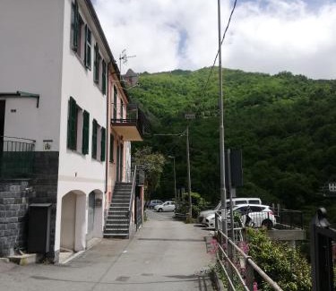 Avegno Apartment | Family-Friendly Casa Rosaguta with Top Guest Ratings